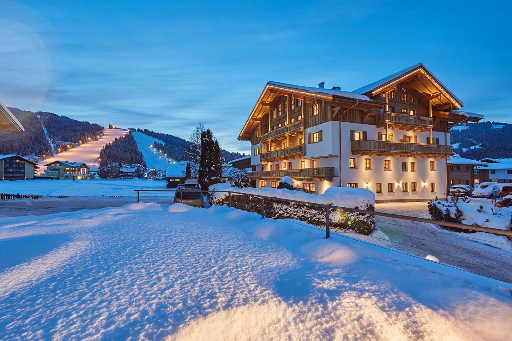 Rainerhof Aparthotel Flachau Exteriör bild