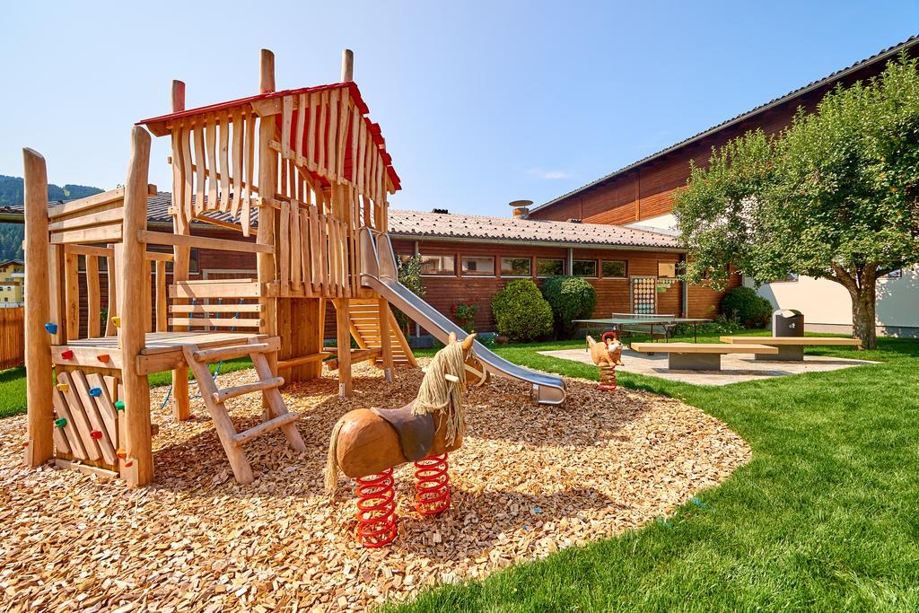 Rainerhof Aparthotel Flachau Exteriör bild