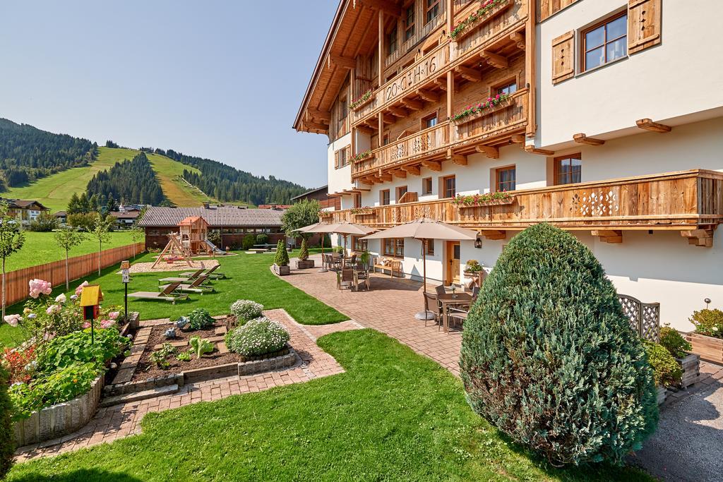 Rainerhof Aparthotel Flachau Exteriör bild